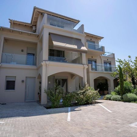 Blue Symphony Suites Apartments Никиана Экстерьер фото
