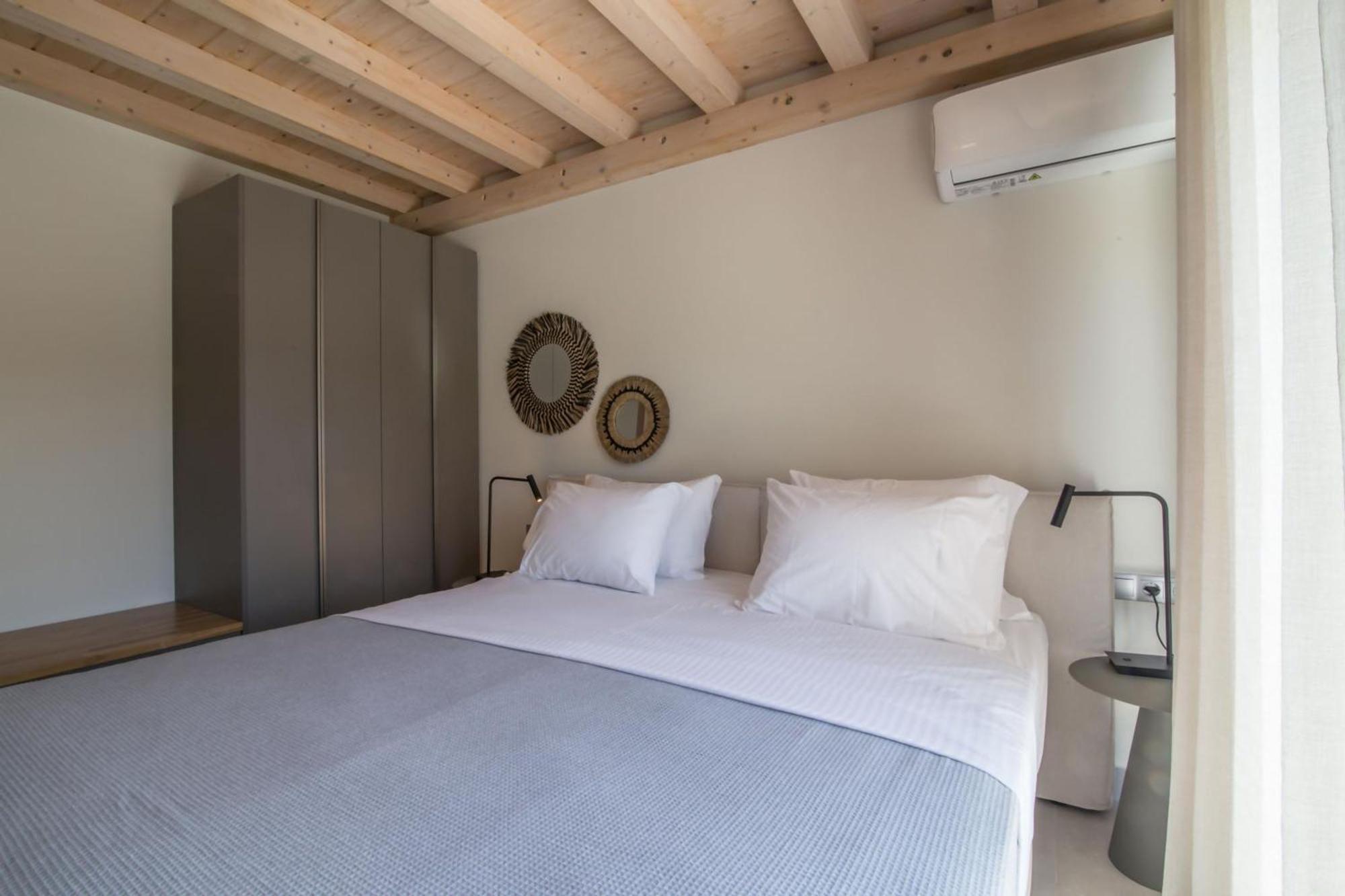 Blue Symphony Suites Apartments Никиана Экстерьер фото