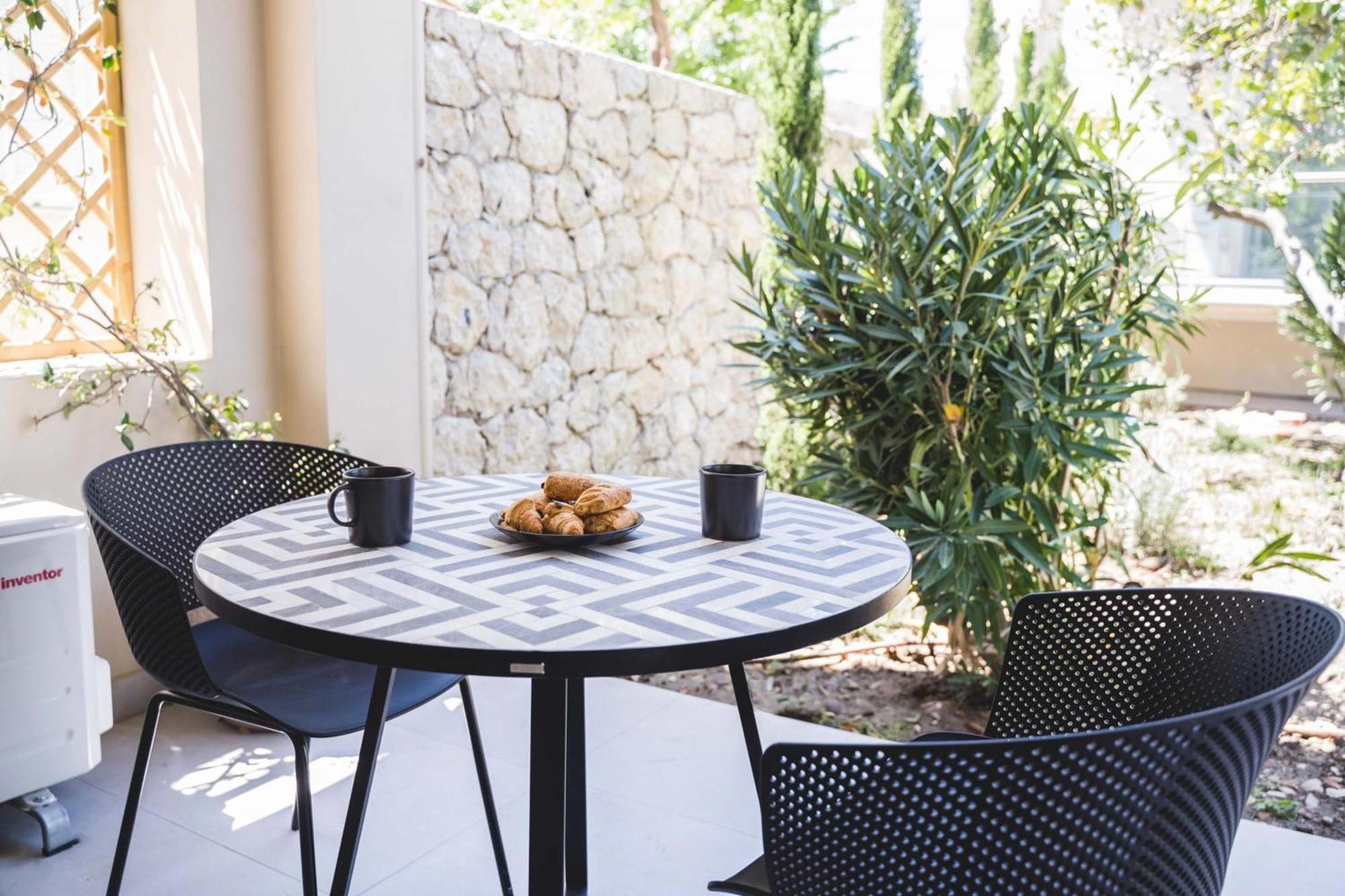 Blue Symphony Suites Apartments Никиана Экстерьер фото