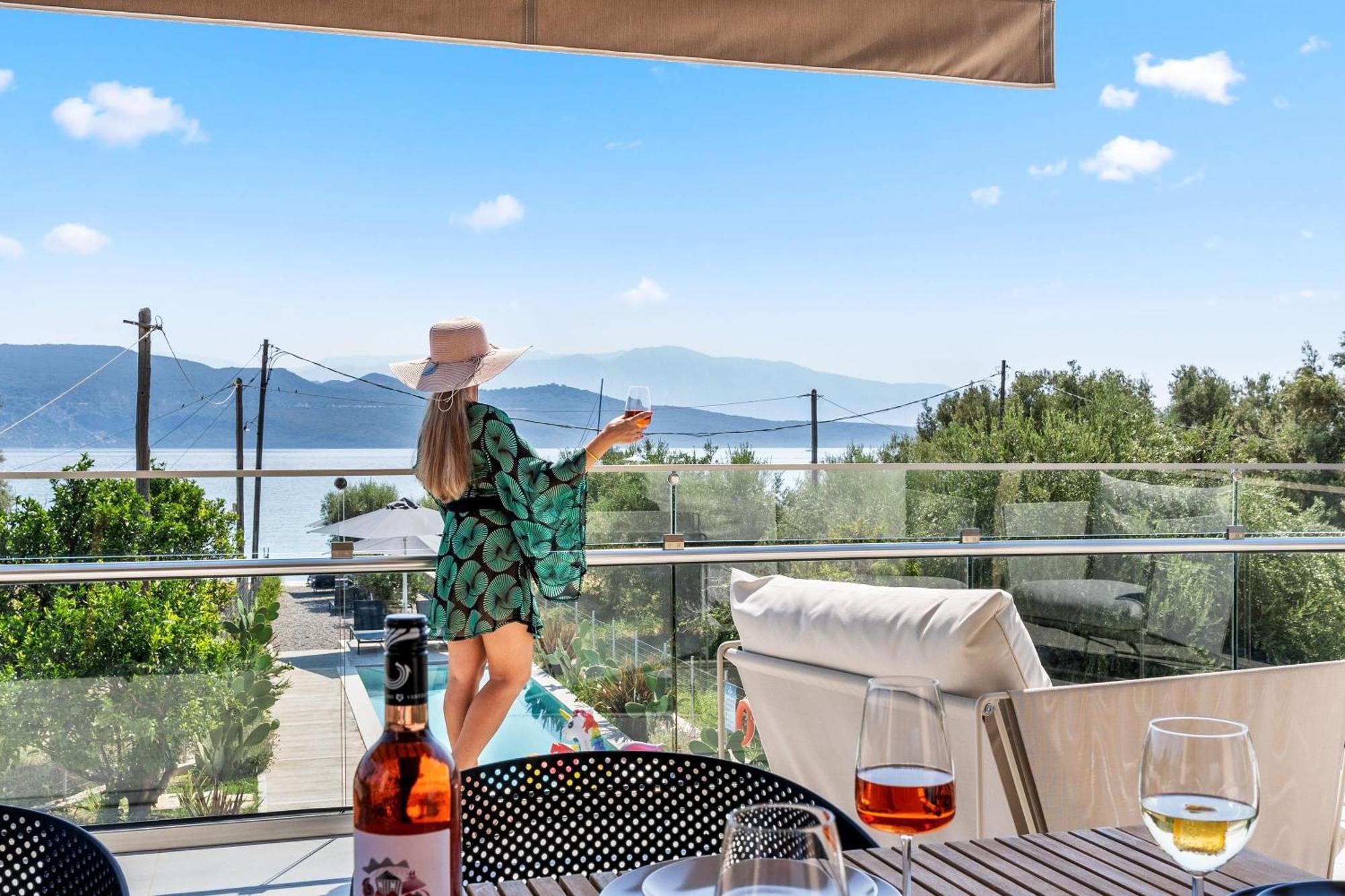 Blue Symphony Suites Apartments Никиана Экстерьер фото