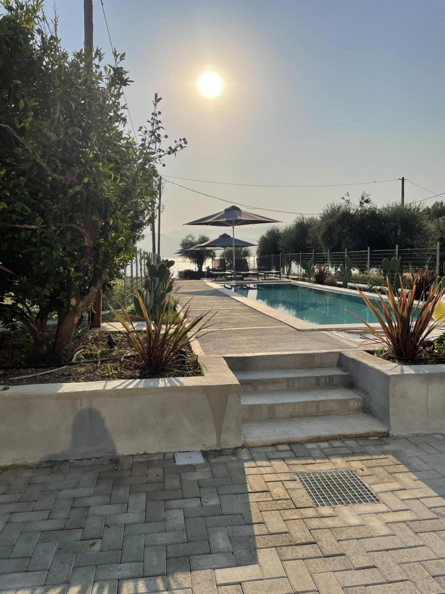 Blue Symphony Suites Apartments Никиана Экстерьер фото